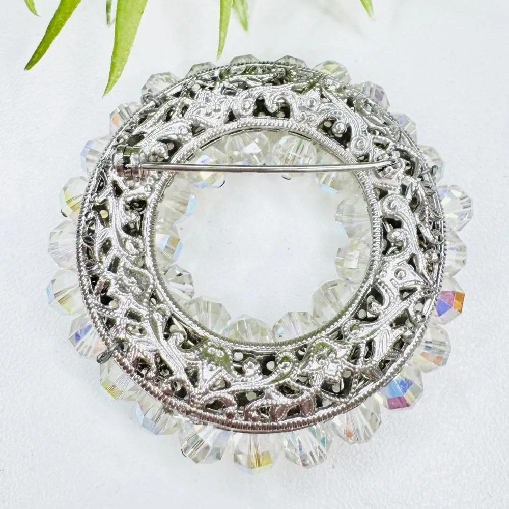 Vintage 50s Retro Aurora Borealis Faceted Crystal Bead Wreath Circle Brooch Pin